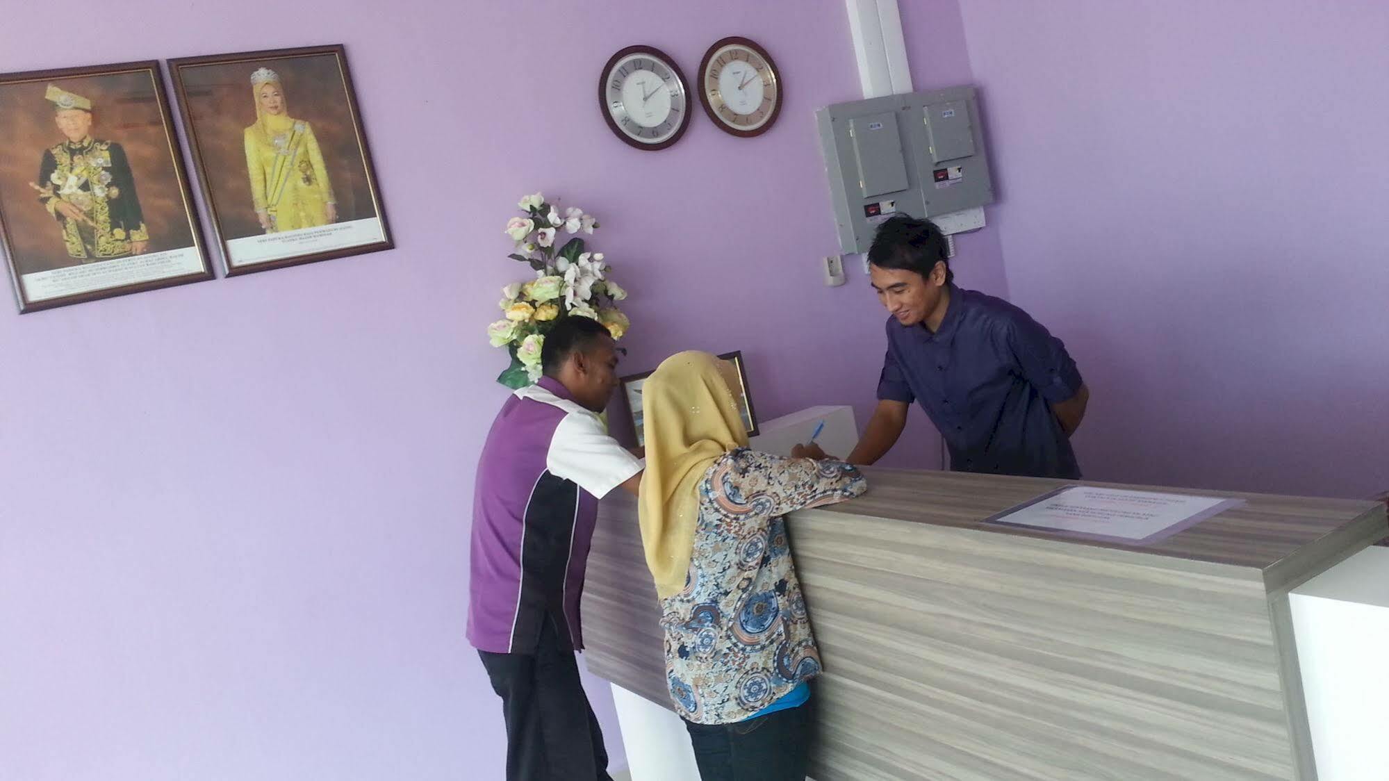 Oyo 275 Senyum Inn Pantai Cenang  Zewnętrze zdjęcie